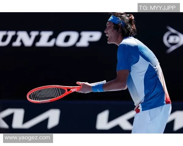 张磊的网球人生深度对话探索他背后的故事与梦想