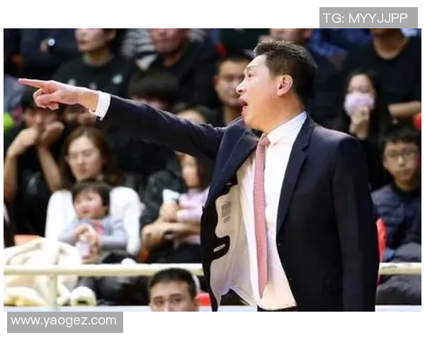 杭州网球队以97分领跑大师赛积分榜展现强劲实力与团队合作精神